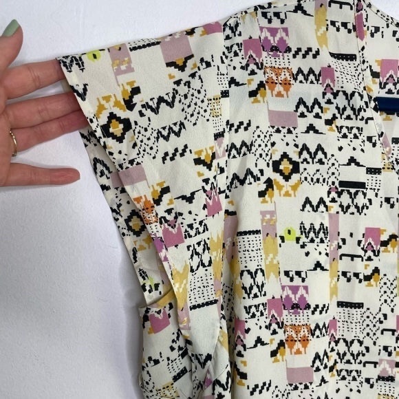 Daniel Rainn Multicolor Patterned Tunic - Picture 2 of 4